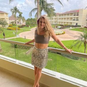 Meet your Posher, Riley